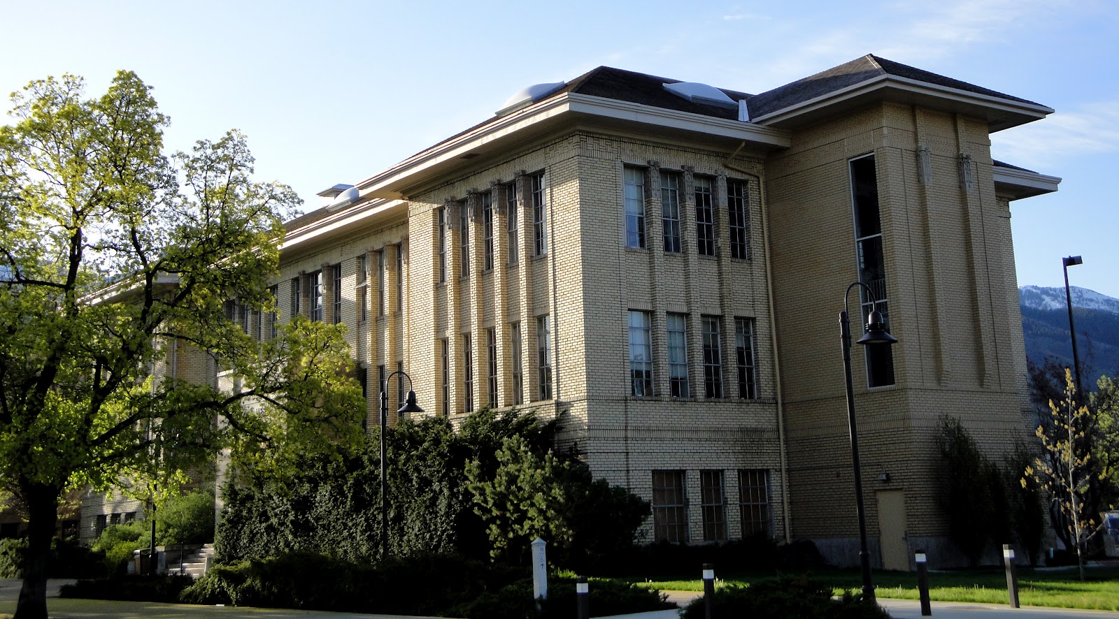 Get to Know Your Campus: Ray B. West Building